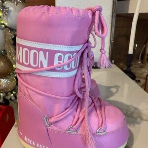 Moon Boot Vibrant Pink Winter Boots